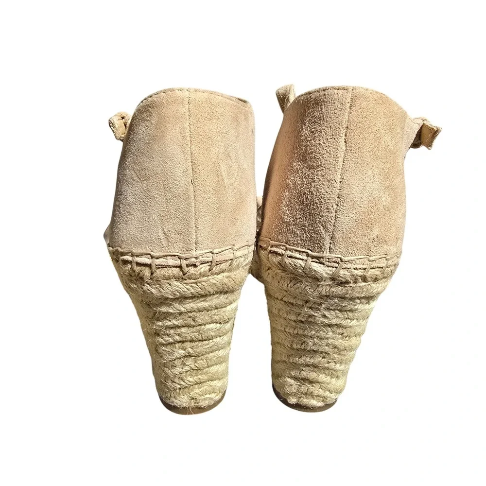 Marc Fisher‎ Kickoff Beige Suede Ruffle Ankle Strap Espadrille Wedge Sandals 9.5